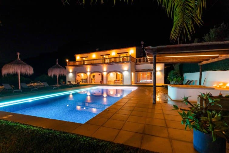 Villa for rent in Costa Blanca