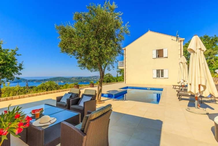 Villa for rent in Croatia