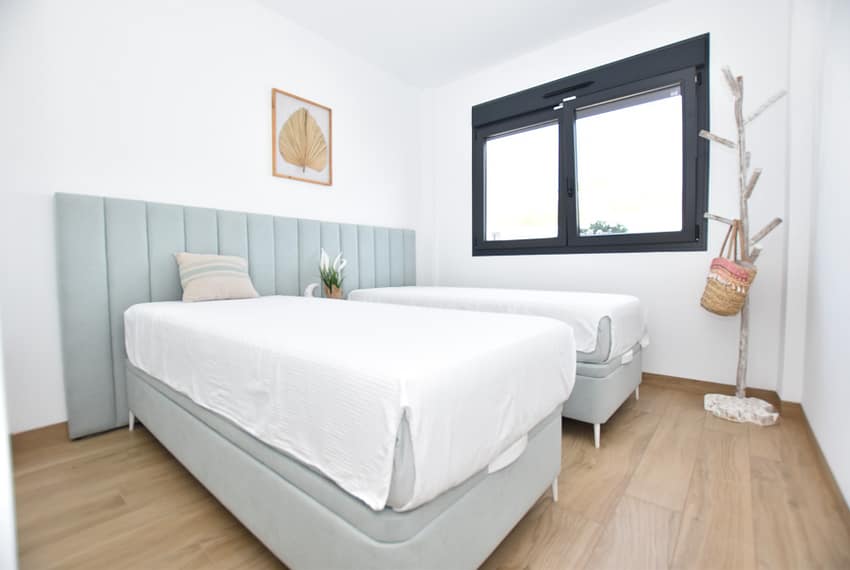 CC1-30073-210-image-12