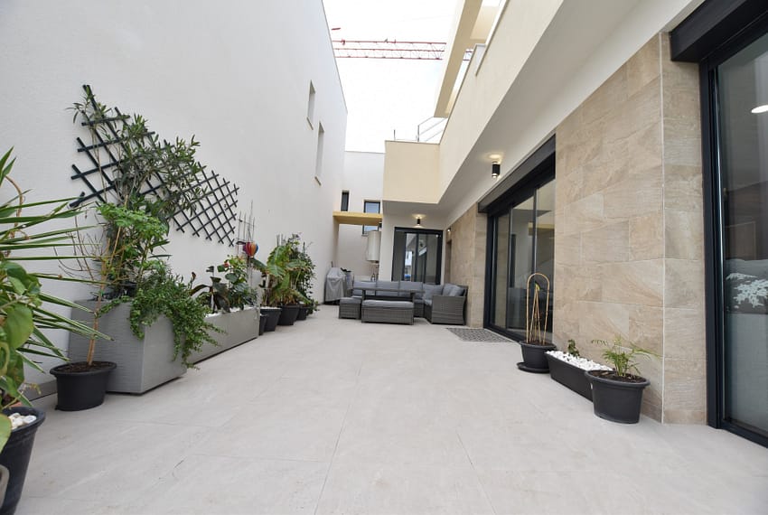 CC1-30094-210-image-37