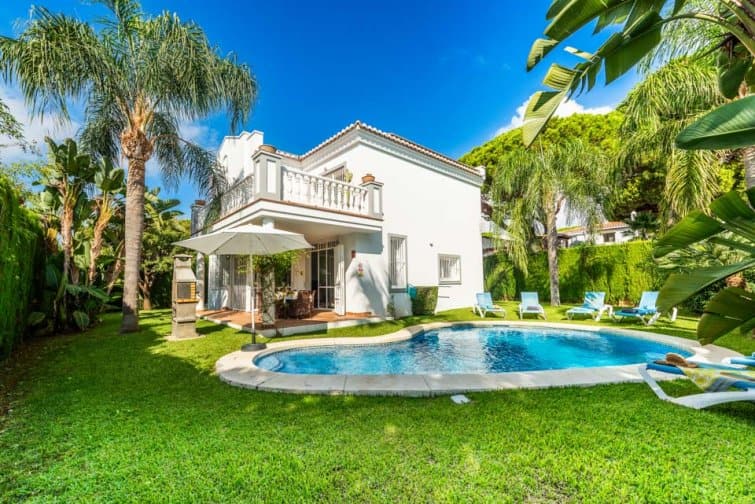 Villa for rent in Costa Del Sol