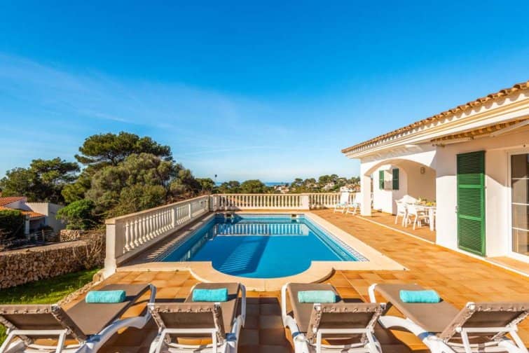 Villa for rent in Menorca