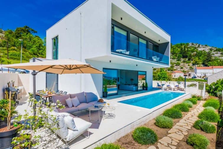 Villa for rent in Croatia