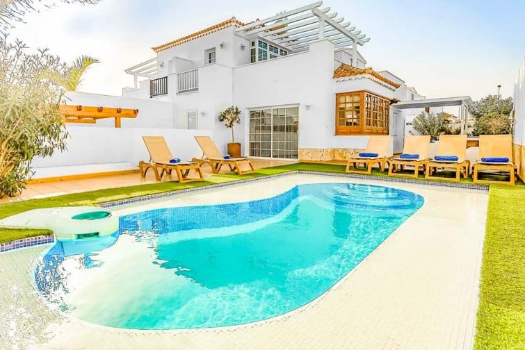 Villa for rent in Tenerife