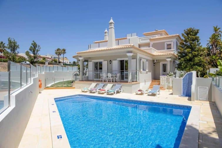 Villa for rent in Algarve