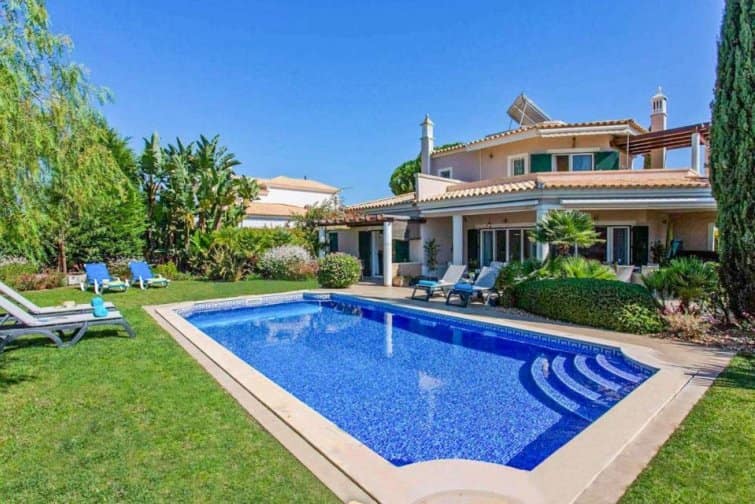 Villa for rent in Algarve