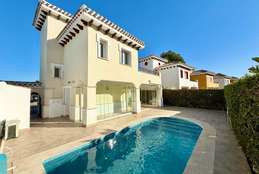 3 Bedroom, Baron Villa with pool