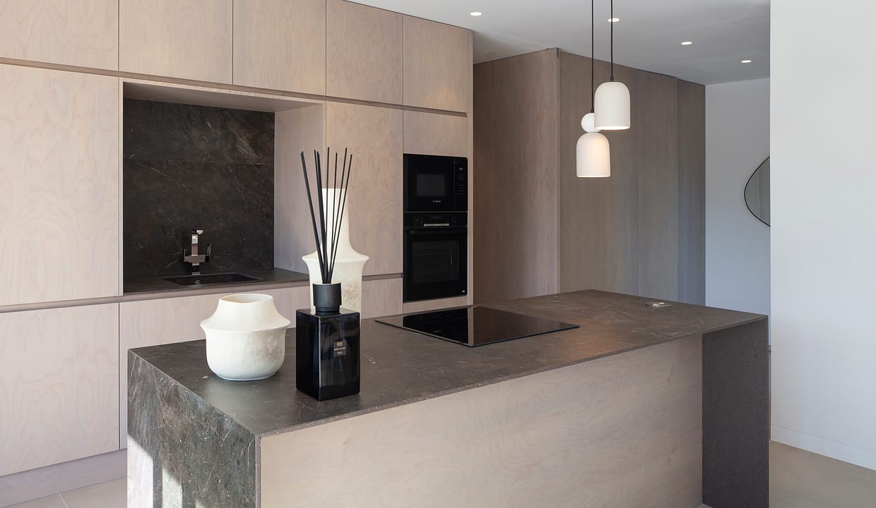 hh66980263-01-image-43