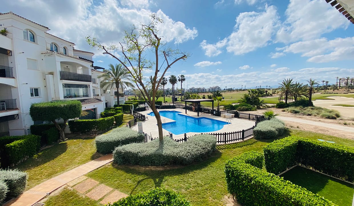 Photo 27-4-26, 10 48 48