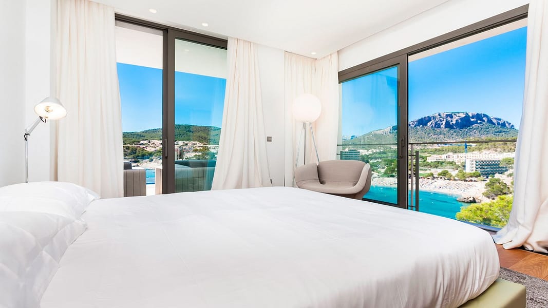 Beachfront Modern Luxury Villa with Spectacular Views in Camp de Mar