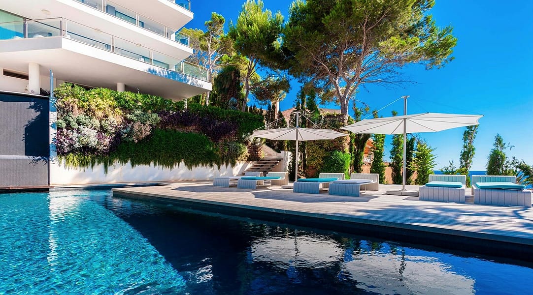 Beachfront Modern Luxury Villa with Spectacular Views in Camp de Mar