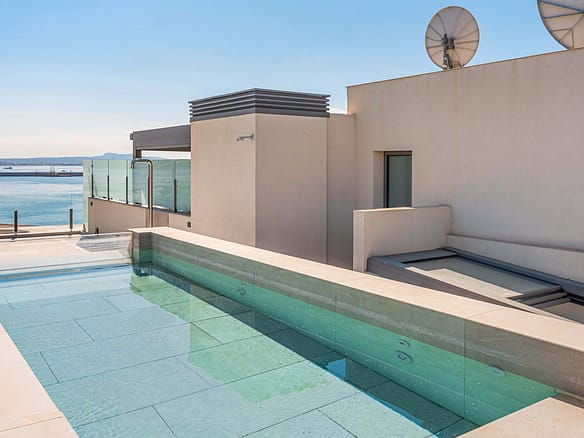 Luxury Waterfront Penthouse Palma