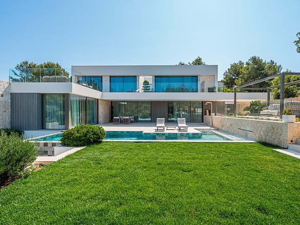 Luxury Villa Cala Vinyas Mallorca