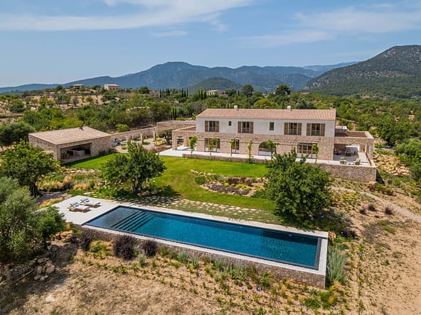 Elegant Estate Santa Maria