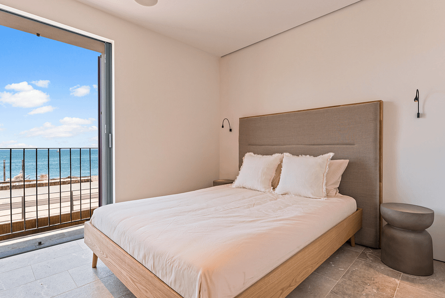 Unique Luxury Frontline Townhouse Directly on the Beach in Portixol