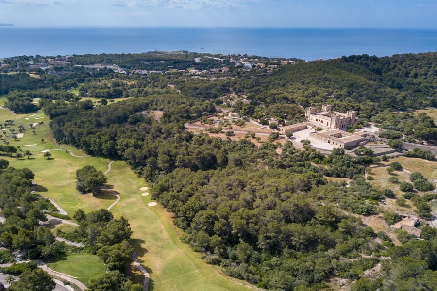 Living a Luxury Lifestyle in Bendinat - The Agency Mallorca