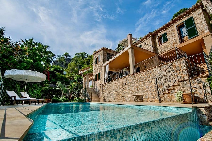 Villa with Infinity Pool in Cala Deià