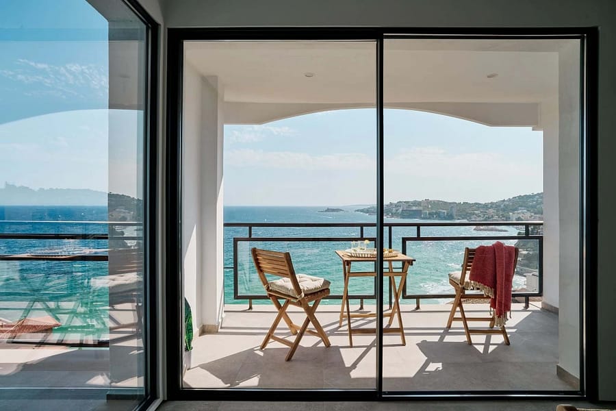 Luxury Penthouse “The View” – Beachfront Living, Close to Palma, with 130 m² Private Rooftop Terrace