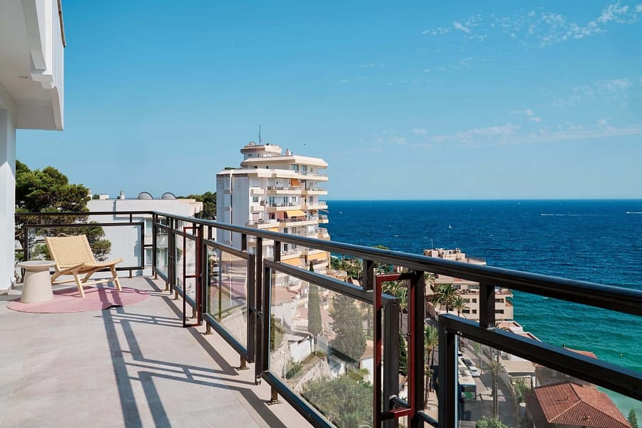 Luxury Penthouse “The View” – Beachfront Living, Close to Palma, with 130 m² Private Rooftop Terrace