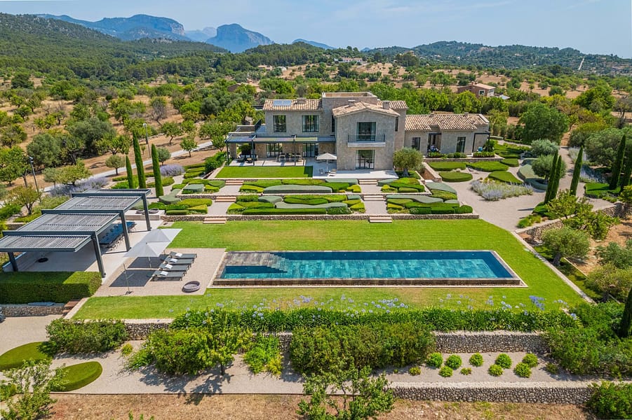 Property Santa Maria del Cami