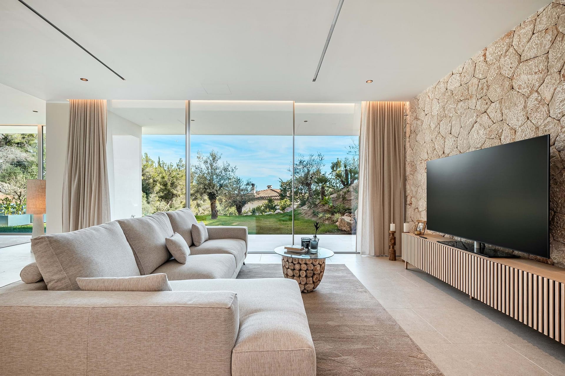 Luxury New Build Villa in Portals 10