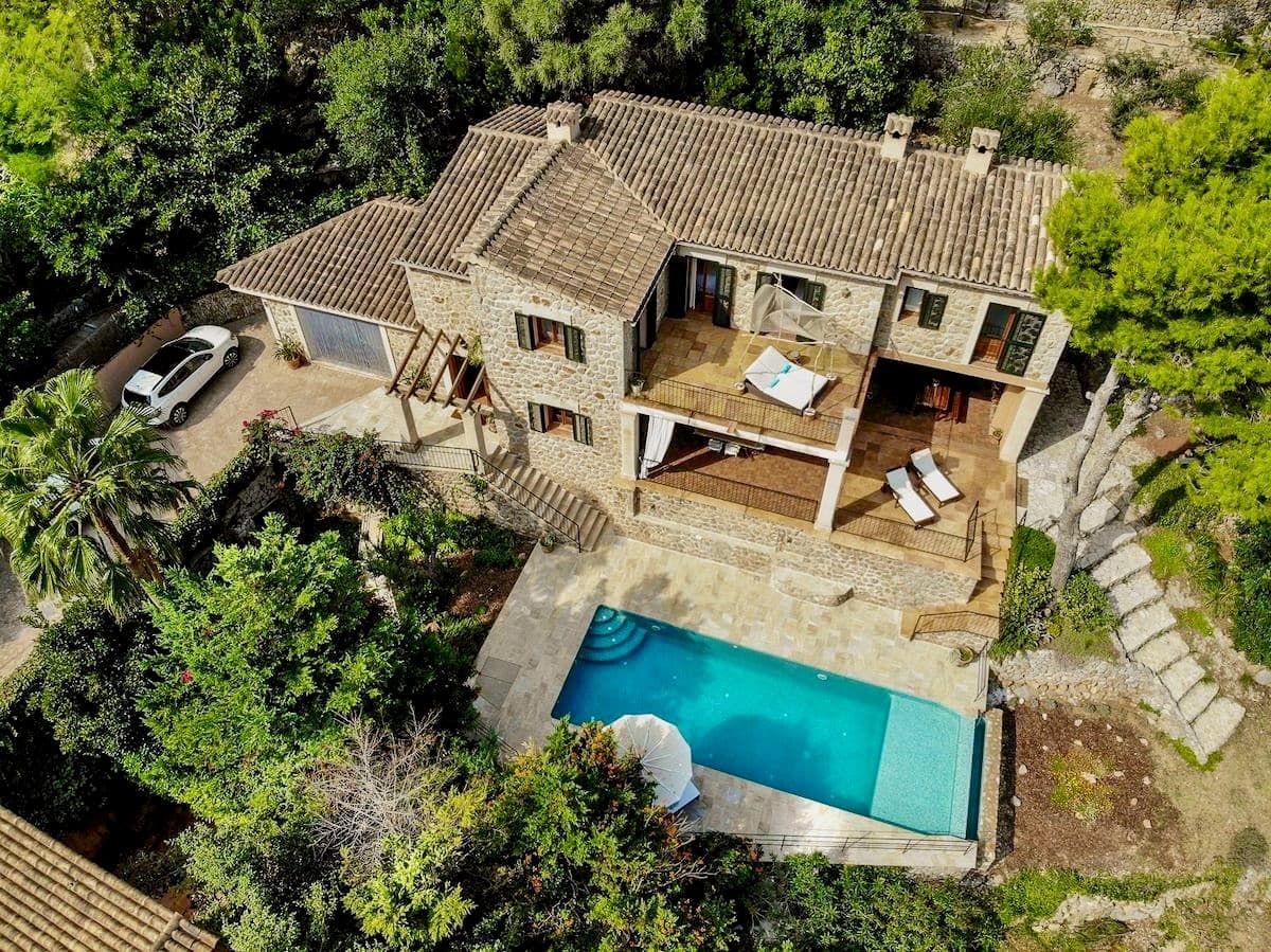 Villa with Infinity Pool in Cala Deià