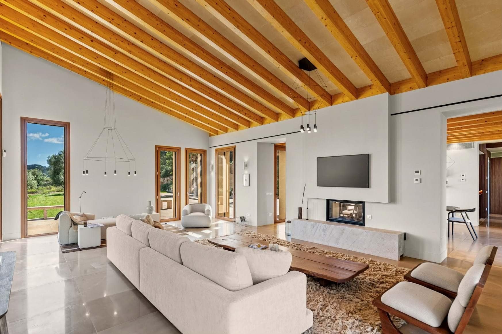 Finca Es Castell – The southeast of Mallorca at its finest: Calm, exclusive, and full of quality of life.