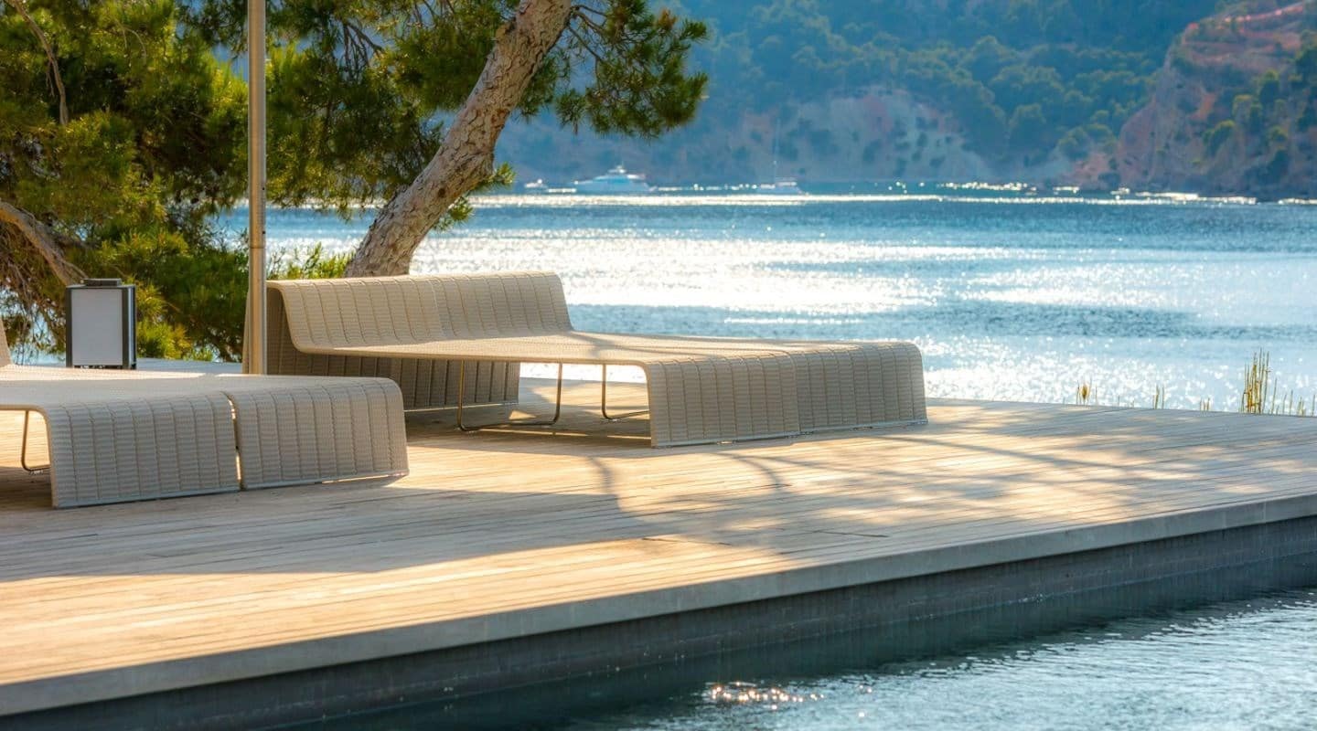 Beachfront Modern Luxury Villa with Spectacular Views in Camp de Mar