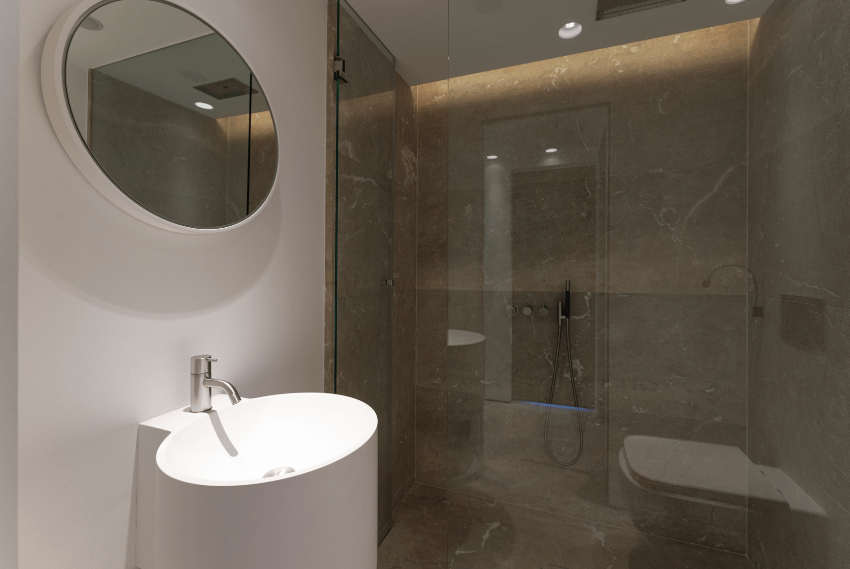 Unique Luxury Frontline Townhouse Directly on the Beach in Portixol