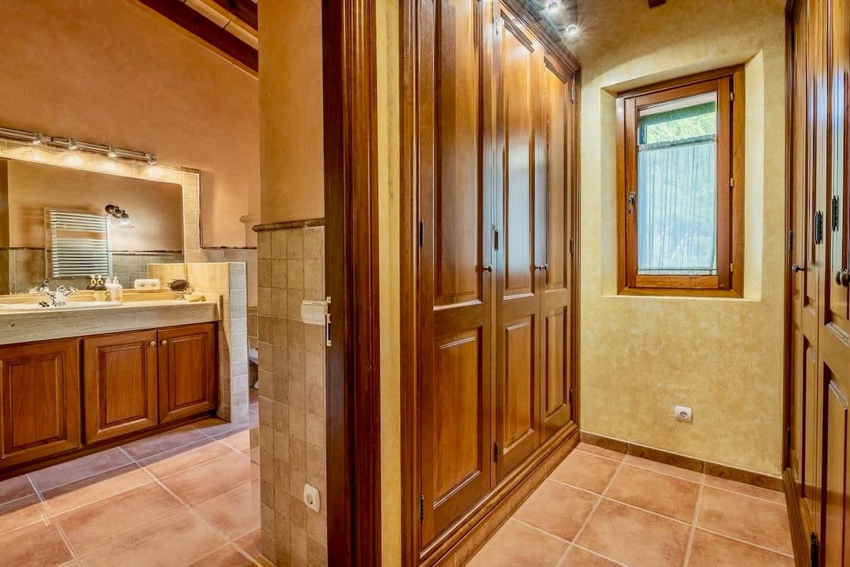 Villa with Infinity Pool in Cala Deià