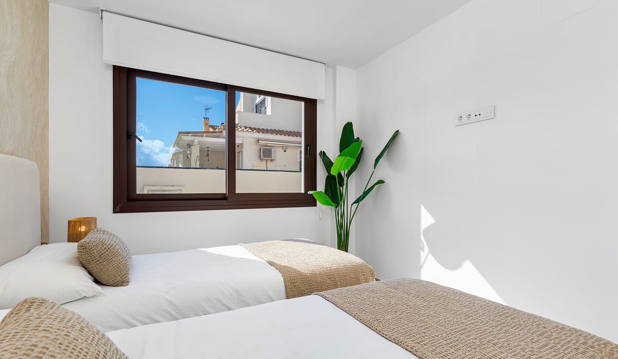 hh63389860-01-image-5