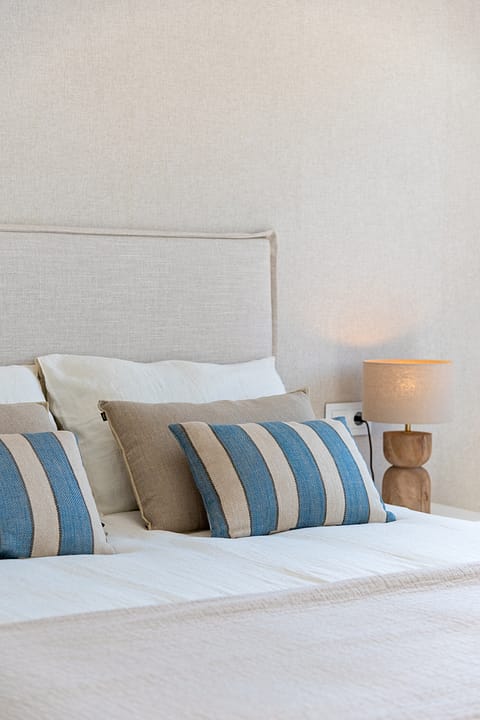 hh63389860-01-image-6