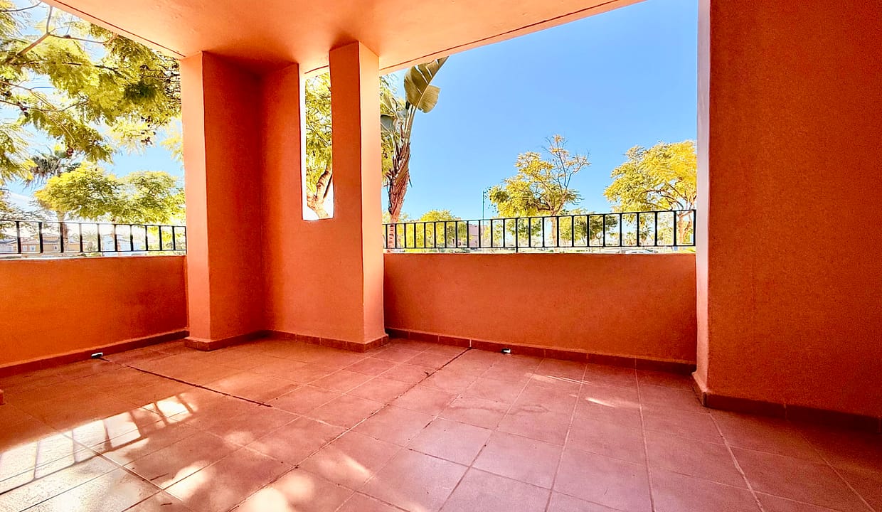 lovely-1-bedroom-apartment-bedroom-terrace-mar-menor-golf-resort-levante-properties-01-scaled