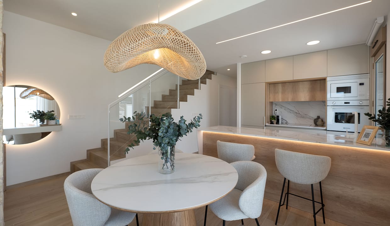 hh79676895-01-image-39