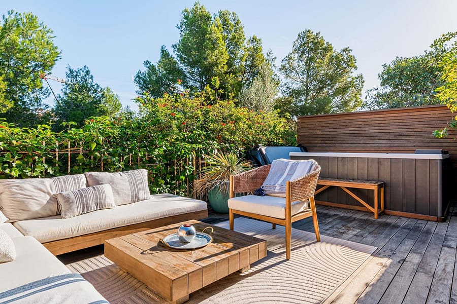 Meticulously Renovated Townhouse in Prime Son Espanyolet