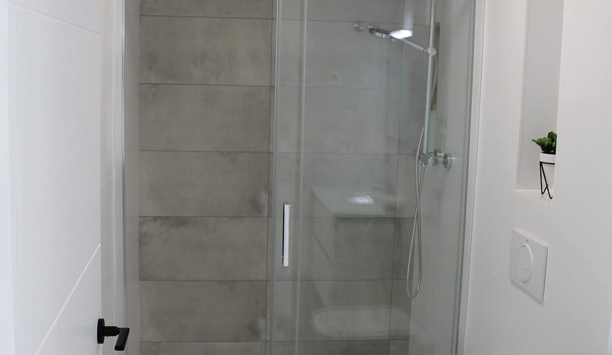 hh73940783-02-image-25