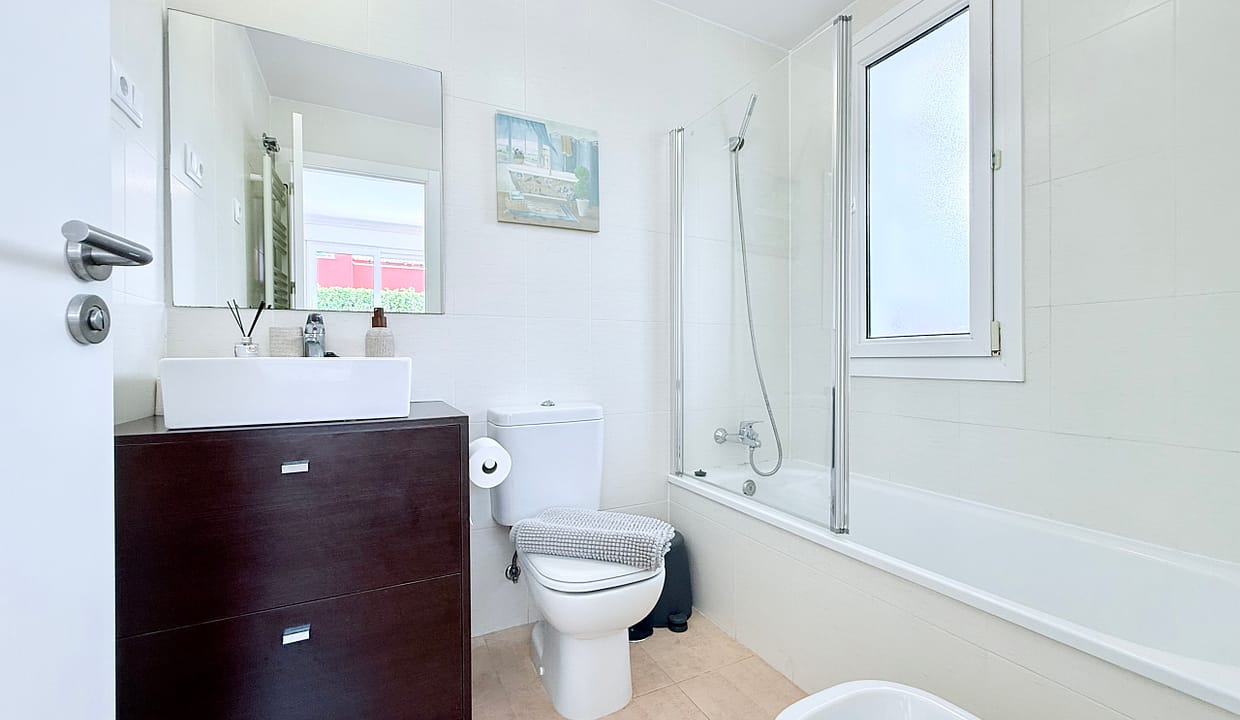 Photo-14-10-25-13-53-27-scaled