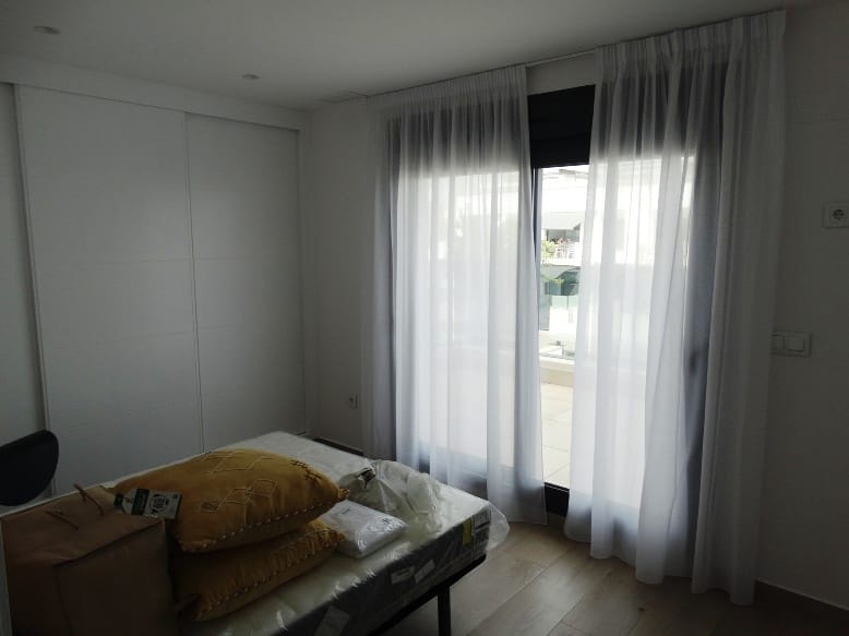 hh83957554-01-image-26