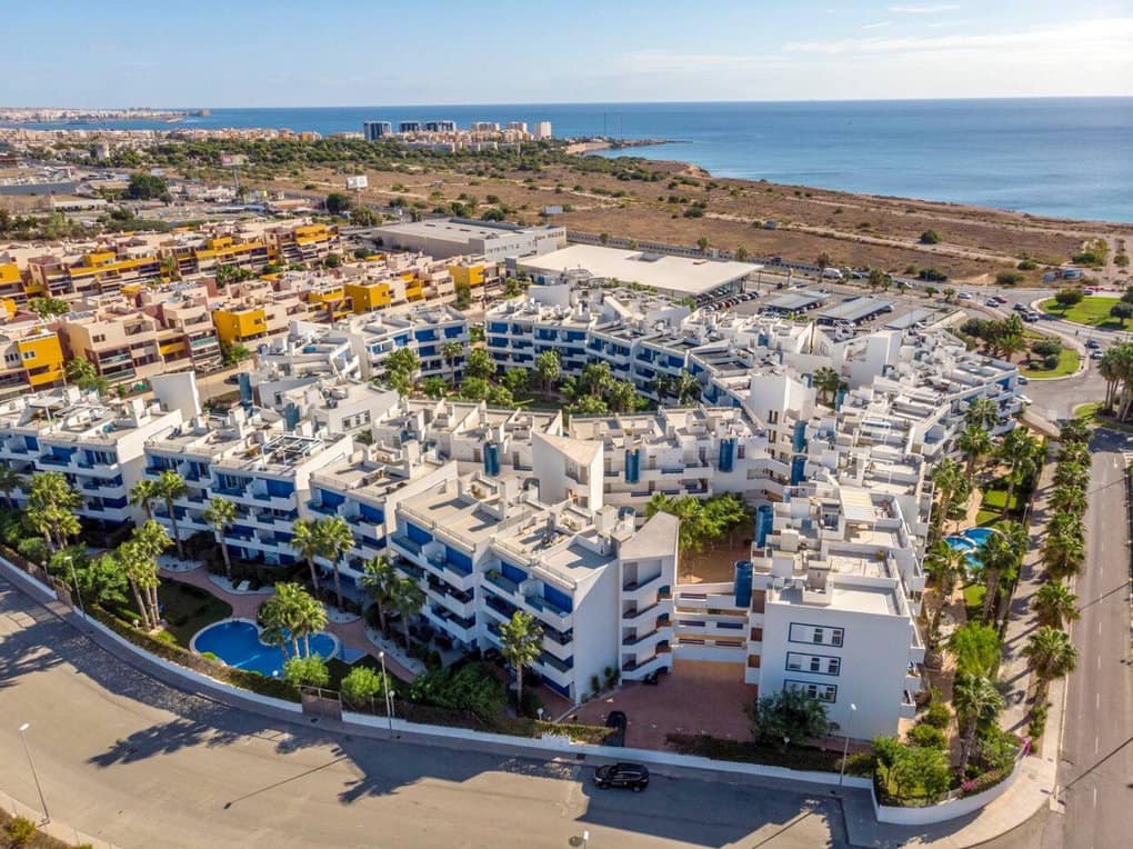 2 Bedrooms Apartment in Playa Flamenca