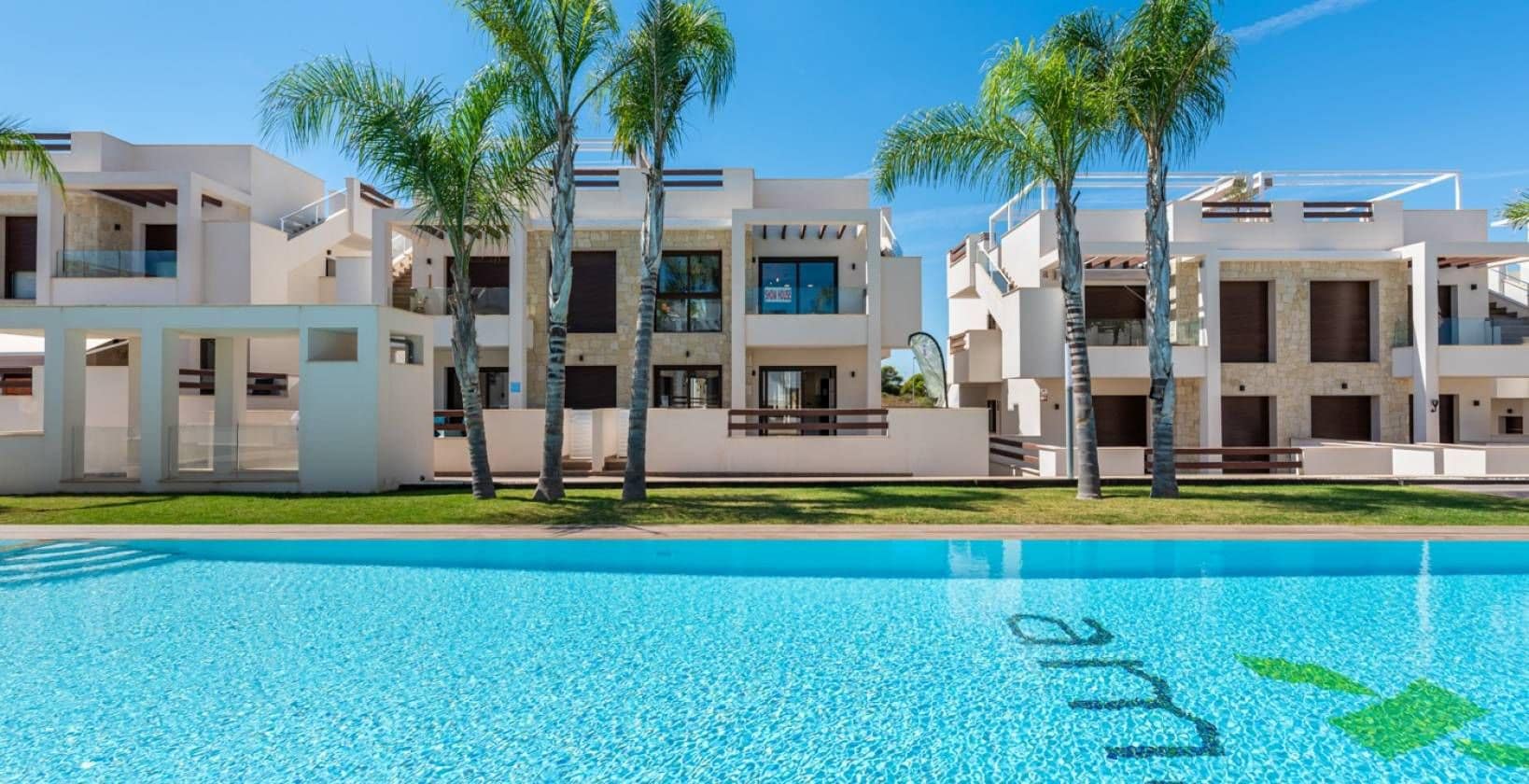 2 Bedrooms Bungalow in Torrevieja