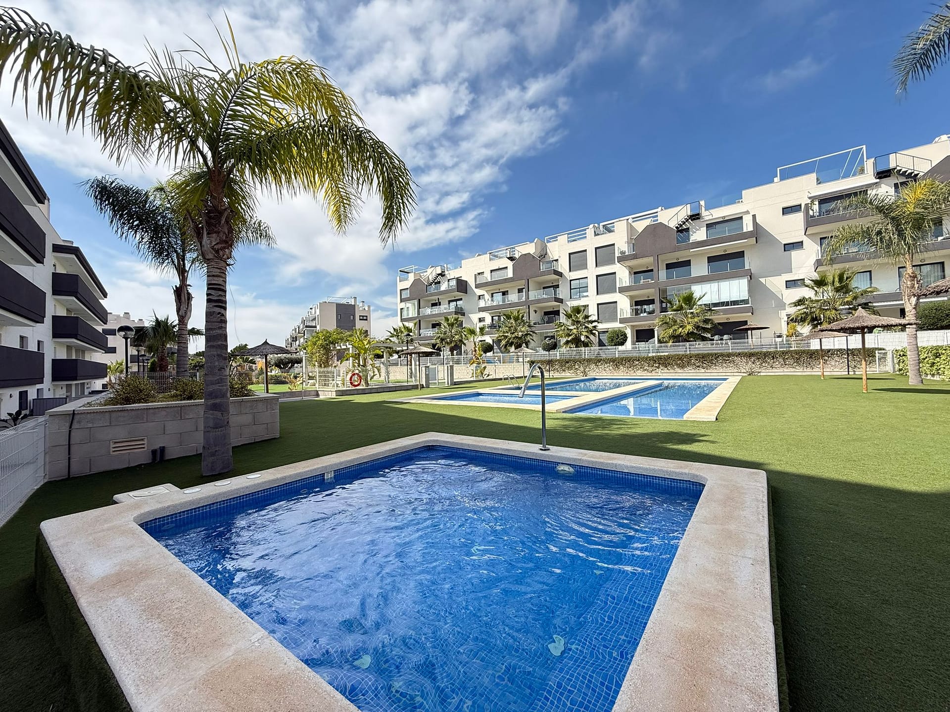2 Bedrooms Apartment in Villamartin