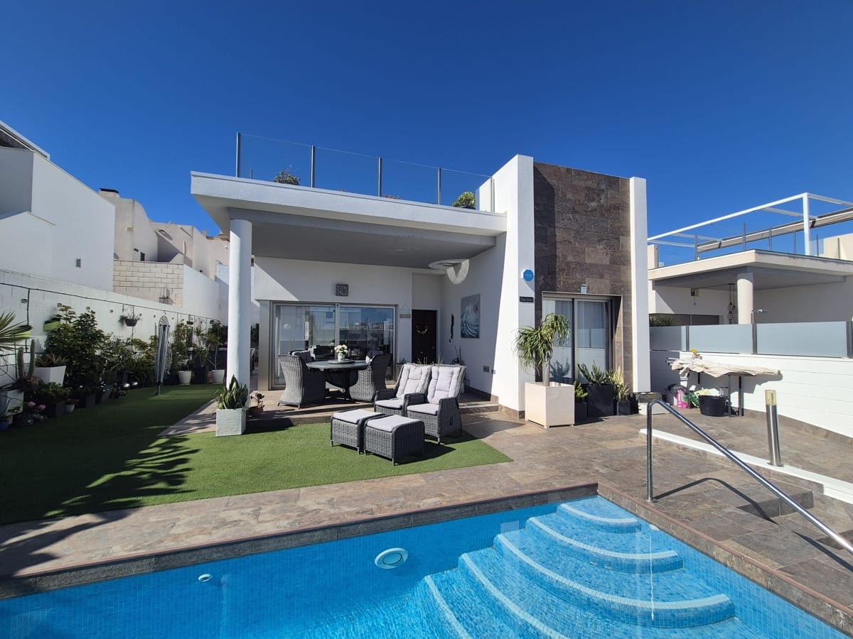 3 Bedrooms House in Villamartin