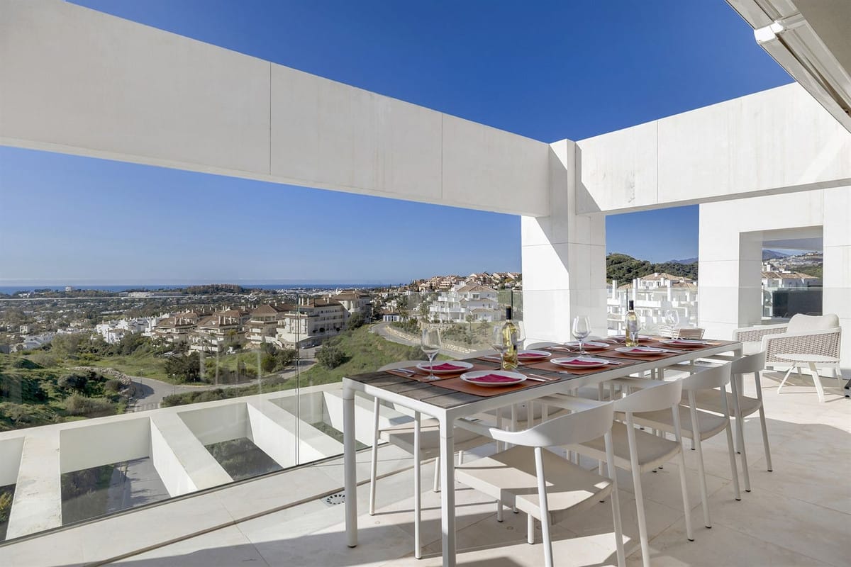 Iconische zuidgerichte duplex-penthouse met privé-solarium en zwembad te koop in Nueva Andalucía - foto 15