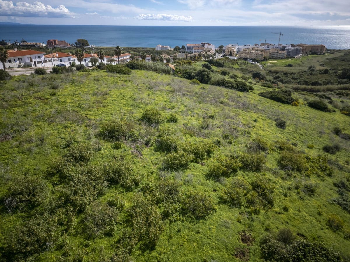 Groot rustiek perceel met potentieel in La Duquesa (Manilva) in La Duquesa - foto 7