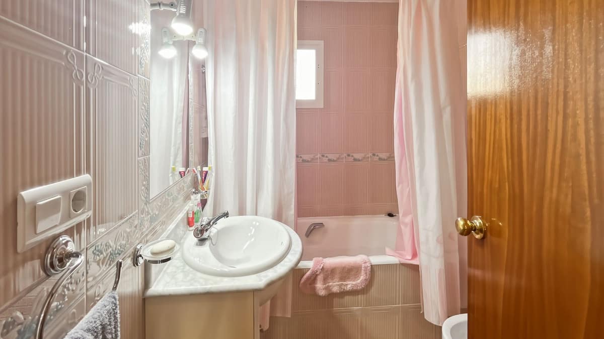 Finca met 4 slaapkamers nabij Comares in Comares - foto 16