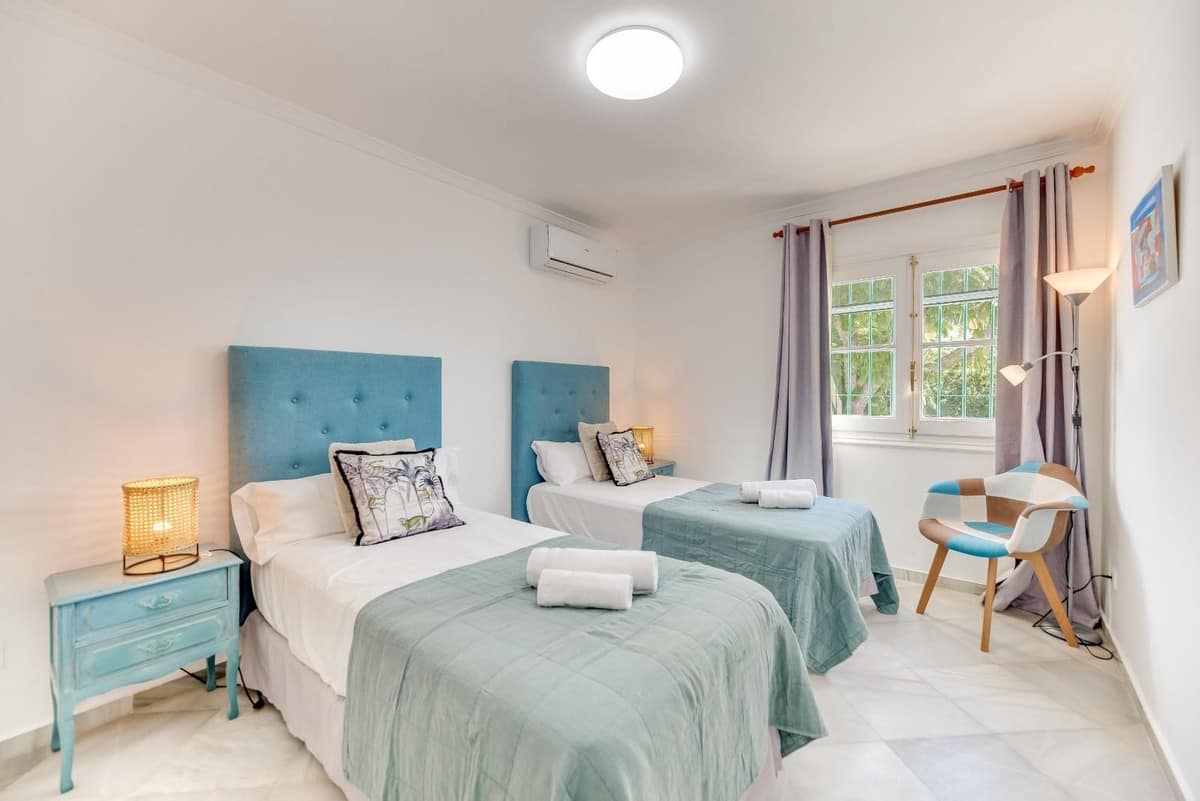 Villa met vijf slaapkamers in Nueva Andalucía in Nueva Andalucía - foto 19