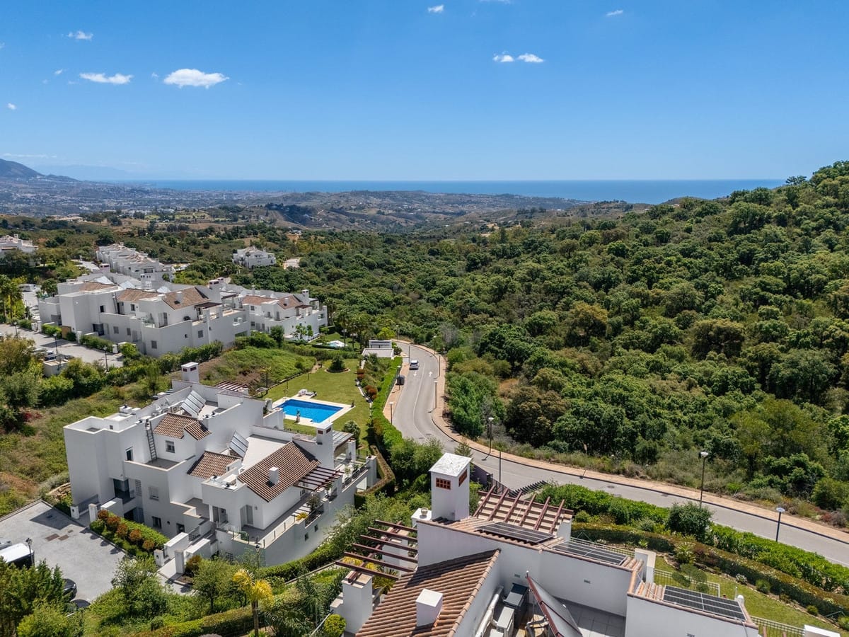Drie-slaapkamer penthouse in La Floresta, Marbella in Marbella - foto 17
