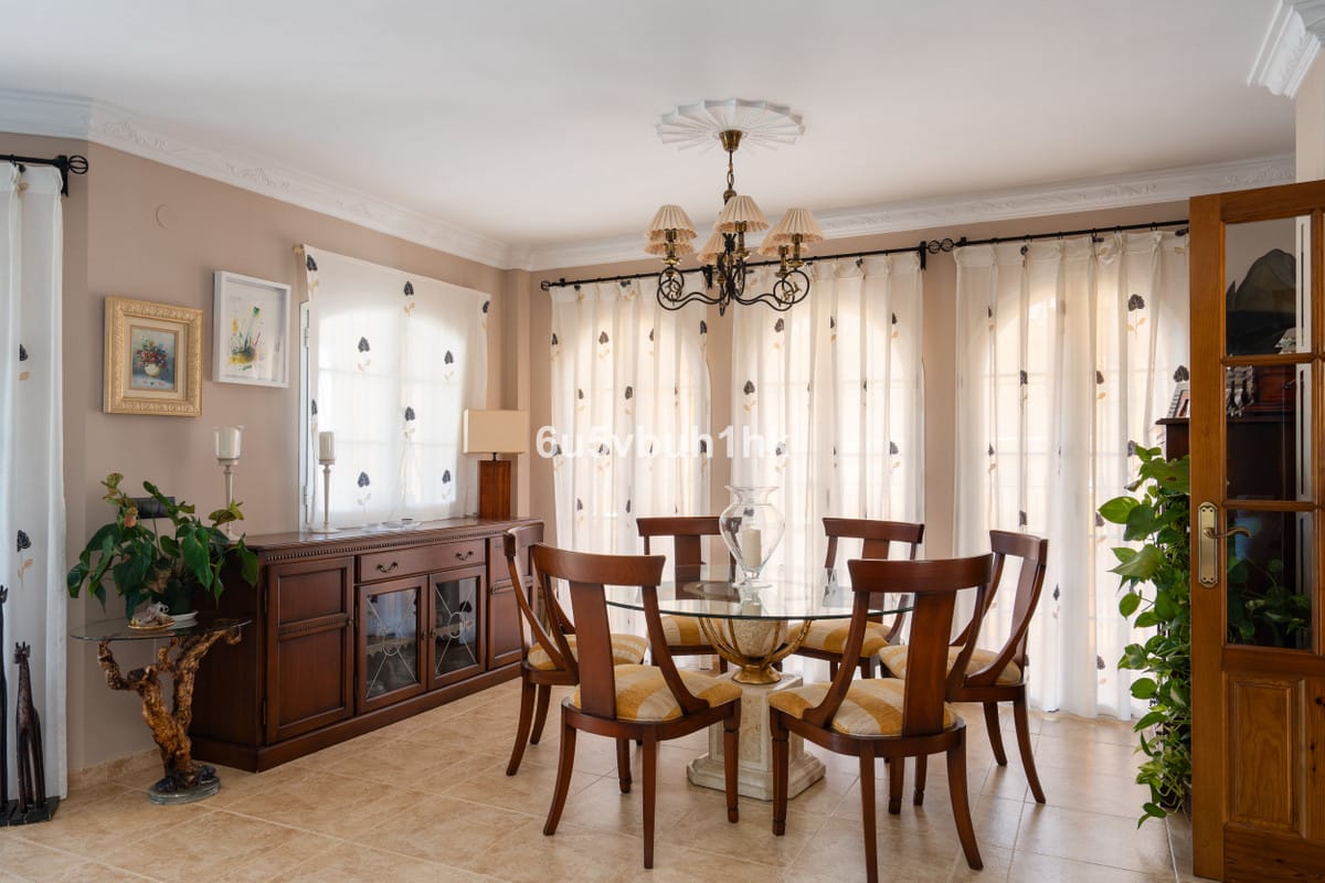 Vijf-slaapkamer villa in El Coto, Málaga in El Coto - foto 13