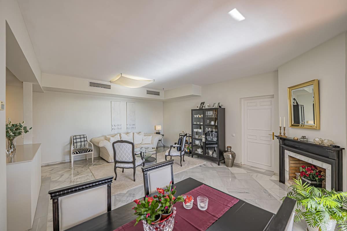 Appartement met 2 slaapkamers in Benahavís in Benahavís - foto 16