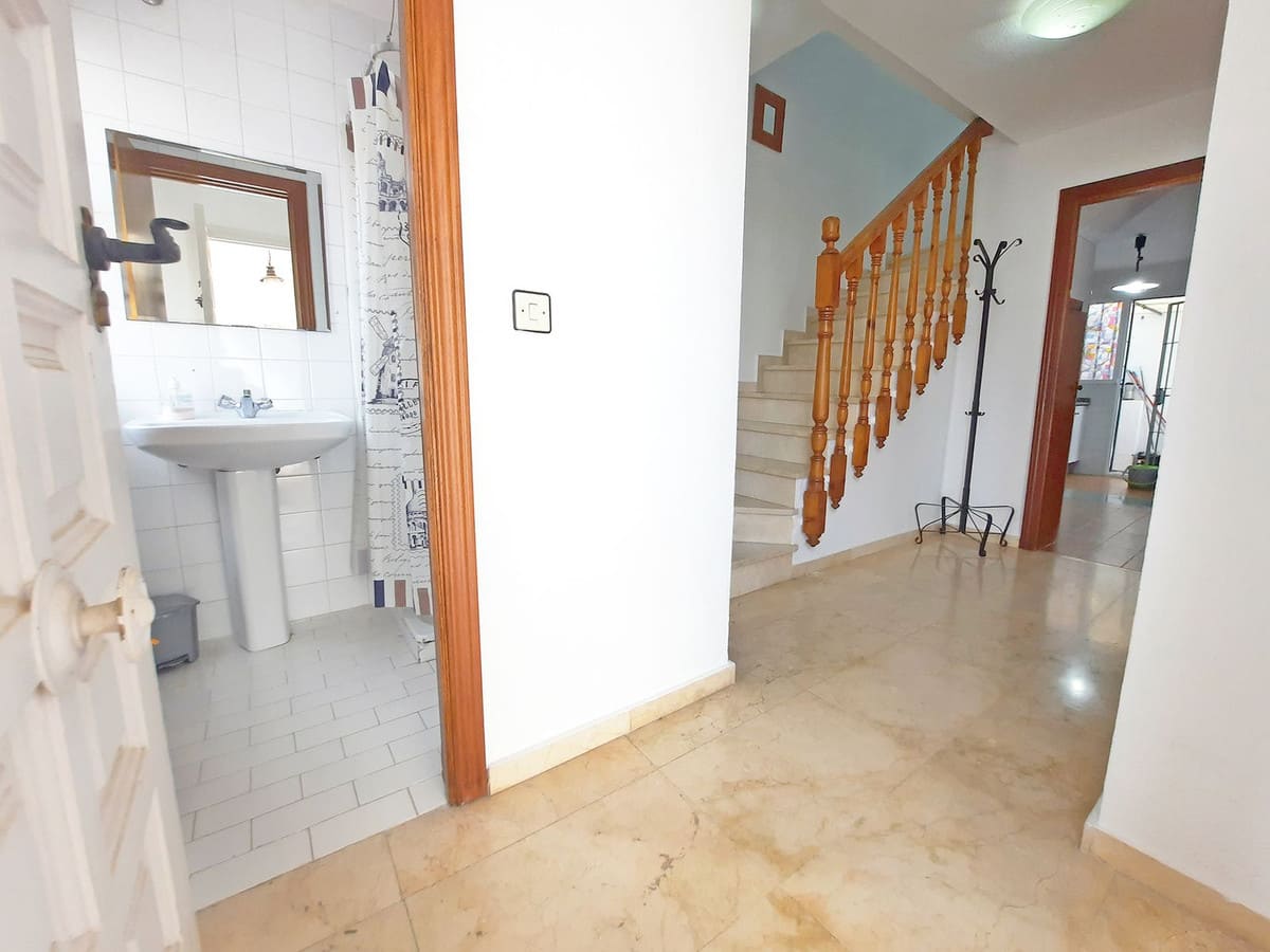 Rijtjeswoning met 4 slaapkamers in Las Lagunas de Mijas Costa in Las Lagunas - foto 3
